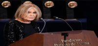 Gloria Steinem, una voz influyente del feminismo estadounidense y cofundadora de la revista Ms., fallece a los 92 años.
