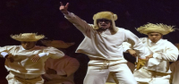 Los puertorriqueños esperan un cambio mientras Bad Bunny canta sobre la agitación y la identidad de la isla