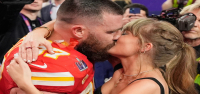 Algo pasa en el Madison Square Garden. ¿Es la boda de Taylor Swift y Travis Kelce?