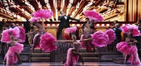 Los Tony celebran la comedia romántica de androides “Maybe Happy Ending” y la histórica “Purpose”
