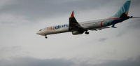 El ataque en pleno vuelo contra un piloto de FlyDubai pone bajo la lupa las medidas de seguridad aérea.