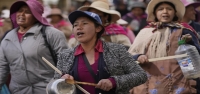 Choque en ciudad minera de Bolivia entre pobladores y seguidores de Morales por el bloqueo de vías