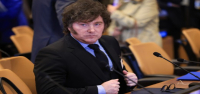 El presidente argentino, Milei, amenaza con emprender acciones legales internacionales por el yacimiento petrolífero de las Malvinas.