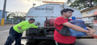 Los puertorriqueños, que antes sufrían cortes de electricidad, también se vieron afectados por una grave escasez de agua.