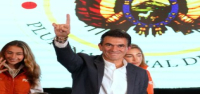 Sin tiempo para celebrar, presidente electo de Bolivia prepara medidas de contención ante la crisis Sin tiempo para celebrar, presidente electo de Bolivia prepara medidas de contención ante la crisis