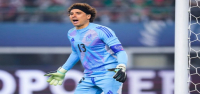Aguirre sorprende con el regreso de Ochoa y el debut de Fidalgo con México