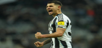 El Arsenal ficha a Bruno Guimarães procedente del Newcastle de cara a la defensa del título de la Premier League.