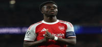 Bukayo Saka está listo para regresar al Arsenal después de un mes de baja por lesión, lo que supone un impulso para el título de la Premier League.