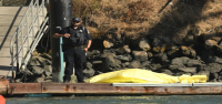 Un muerto y tres desaparecidos tras el hundimiento de una embarcación que transportaba principalmente a miembros de una familia cerca de la isla de Alcatraz.