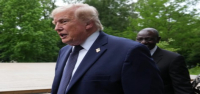 ENFOQUE EN LOS HECHOS: Trump afirma que la inmigración ilegal aumentó las primas de los seguros de automóviles. Los expertos opinan lo contrario.