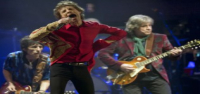 Un ex miembro de la revista Rolling Stone afirma que el Met tiene su guitarra robada. El museo lo niega.