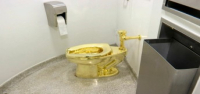 Un inodoro de oro macizo sale a subasta con un precio de salida de 10 millones de dólares.