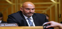 El aislamiento del senador John Fetterman respecto a los demócratas se hace cada vez más evidente en Pensilvania.