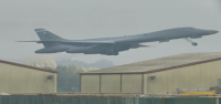 Surgen interrogantes en torno a la investigación antiterrorista en una base aérea estadounidense después de que los sospechosos fueran puestos en libertad bajo fianza.