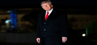 Un juez ordena a la administración Trump cancelar los anuncios promocionales de televisión financiados con fondos públicos.