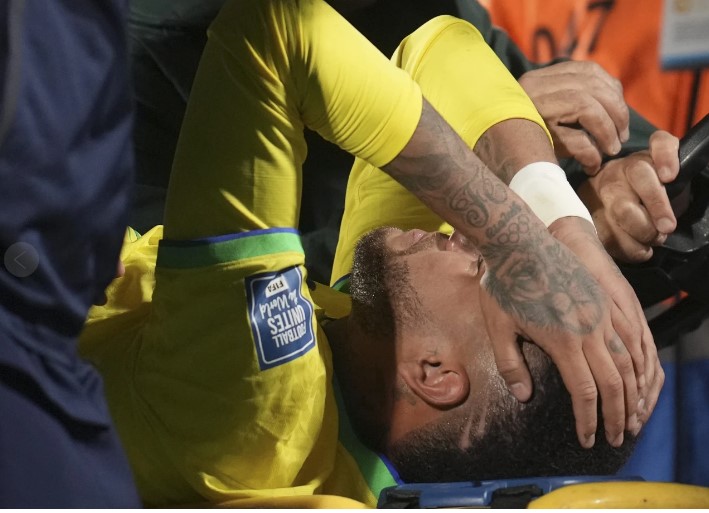 Neymar rodilla