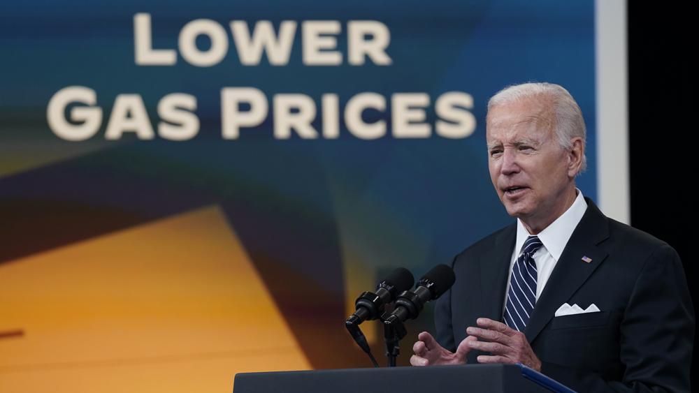Biden pide suspender