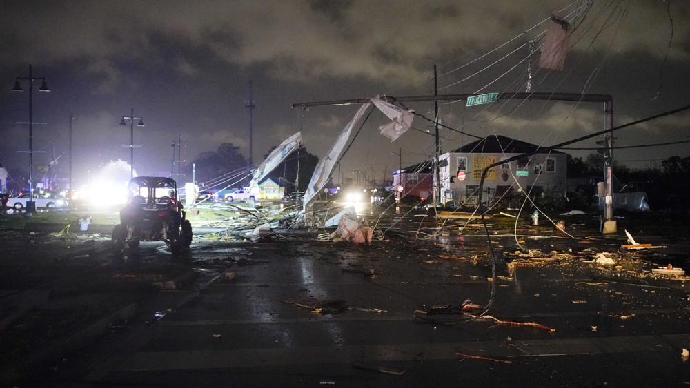 Tormentas azotan