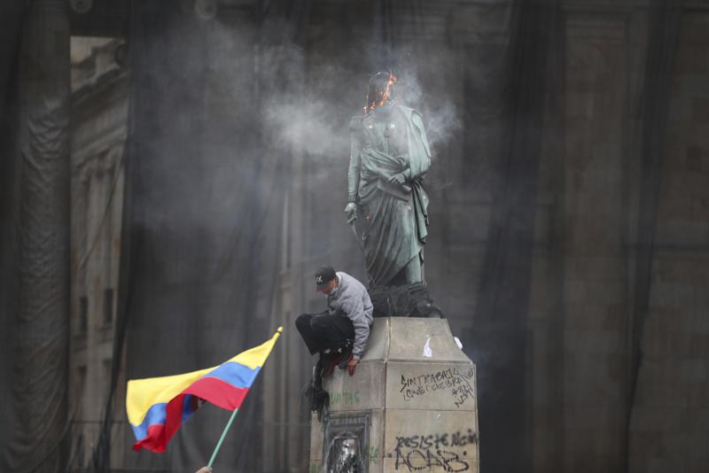 Colombianos