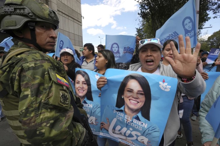 Ecuador arranca