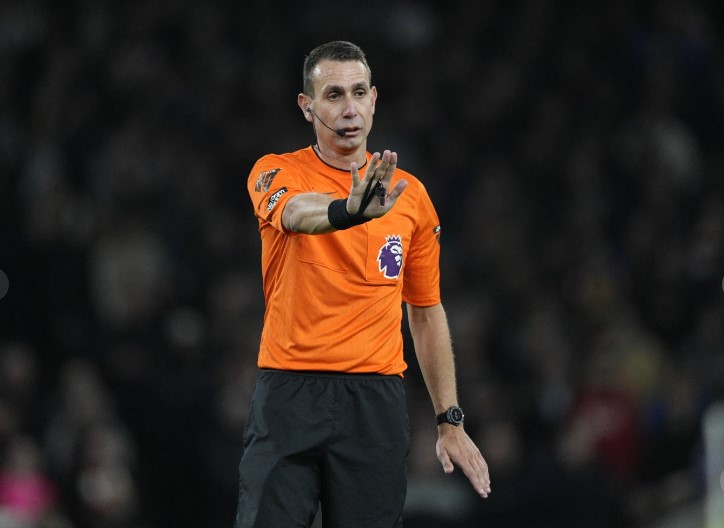 Arbitro suspendido