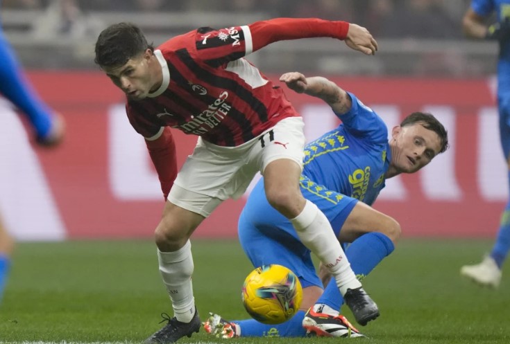 Centrrocampista AC