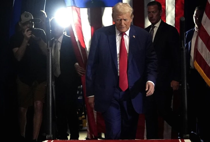 Trump enemigo