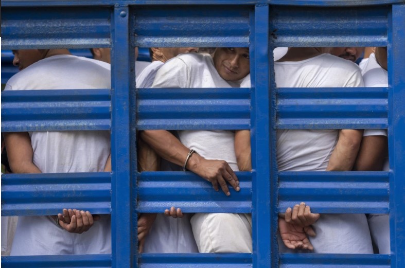 El Salvador decreto