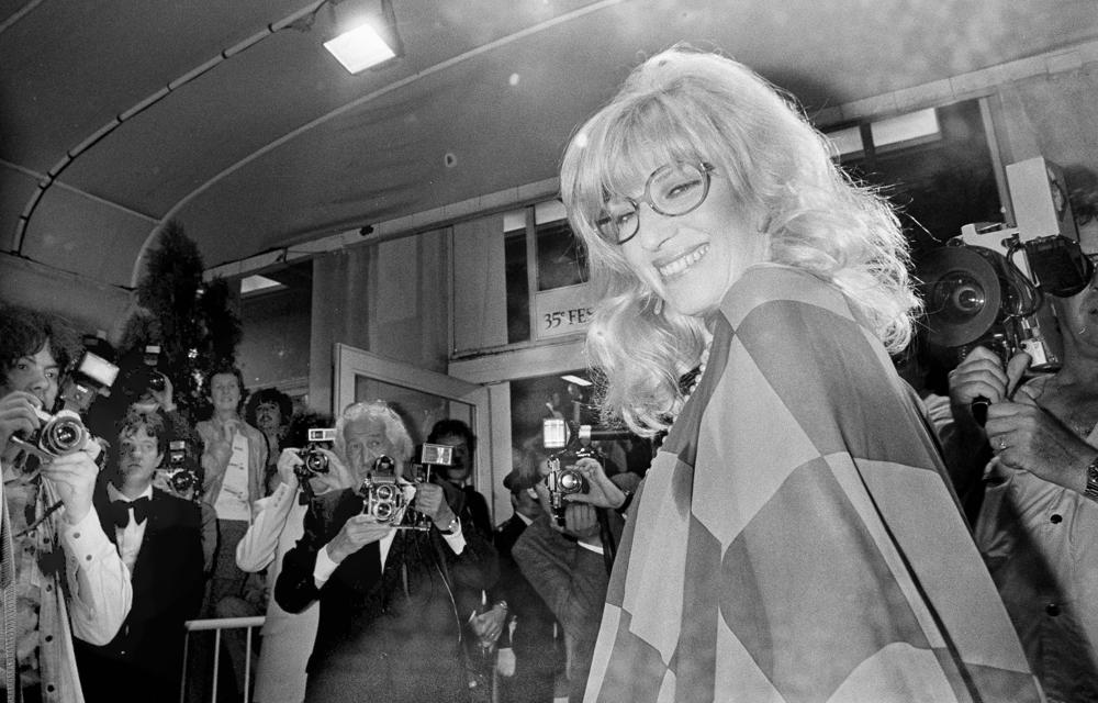 Fallece Monica