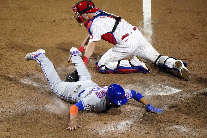 Mets ganan, pero deGrom se marcha por calambres