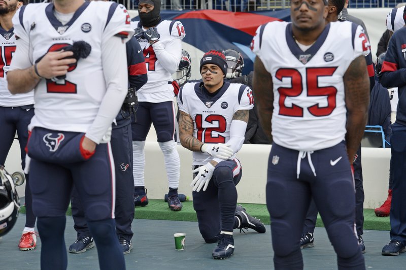 Pese a más apoyo, pocos jugadores se hincarían en NFL