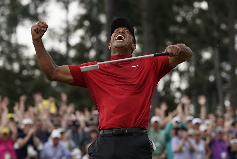 Woods se emociona al recordar su victoria del Masters