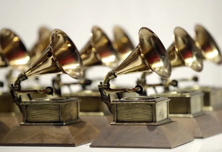 Grammy agrega