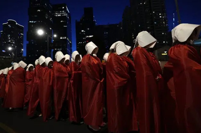 Handmaids