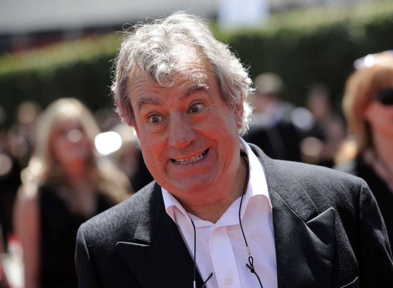 Muere Terry Jones