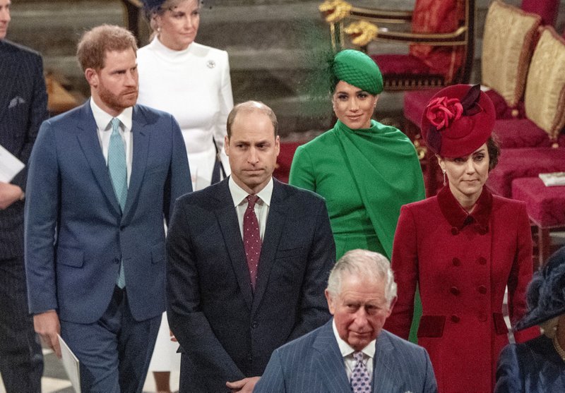 Libro: Enrique se enfureció al recibir consejo de Guillermo