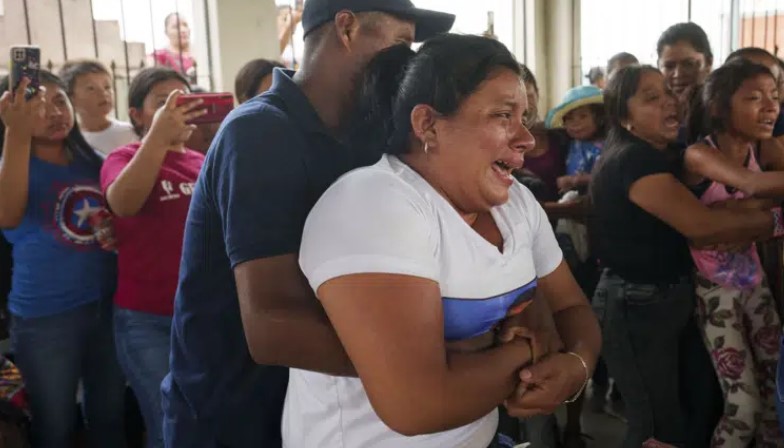Familiares despiden
