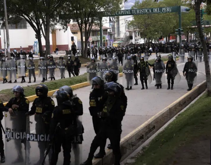 Policia Peru