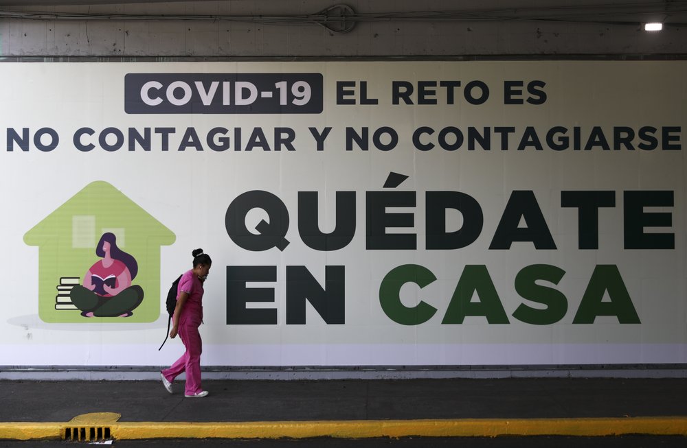 Expertos critican demora de México en medidas contra virus