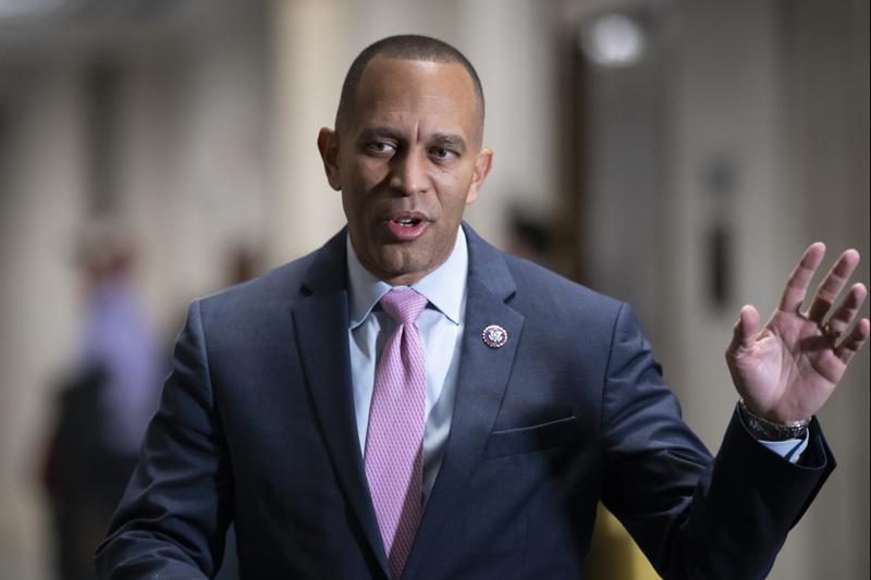 Jeffries sucede a Pelosi