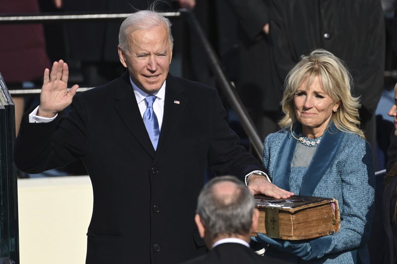 Biden asume la presidencia de EEUU; apela a la unidad