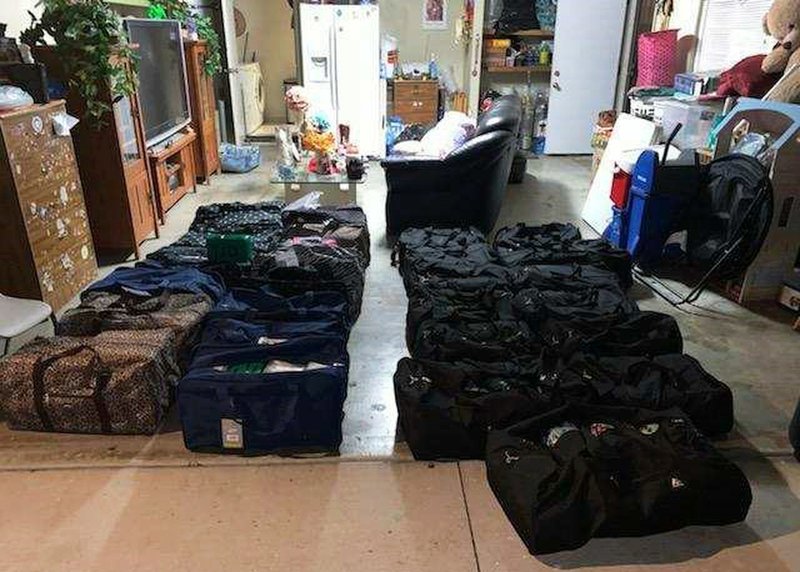 DEA exhibe gran alijo de drogas incautado en California